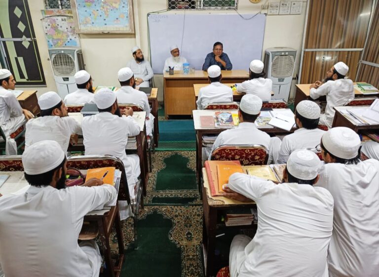 Dr. KM Baharul Islam Paid a Visit to MMERC and Shared Thought-Provoking Ideas with DELLL Students