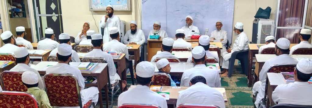 Sheikh Muhammad Yahya Baskandi Visits MMERC, Mumbai; Emphasises Purpose of Education, Spiritual Purification and Stronger Bond with Allah