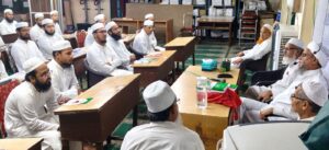 Sheikh Mohammad Yahya Baskandi addressing students and teachers at MMERC Mumbai, after Maghrib prayers on August 30, 2026.